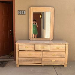 Free Dresser With Mirror