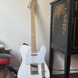 Squier by Fender Affinity Telecaster Beginner Electric Guitar - Maple Fingerboard, Black