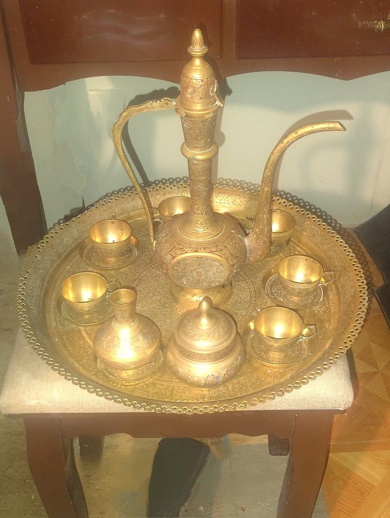 VINTAGE INDIA BRASS TEA SET