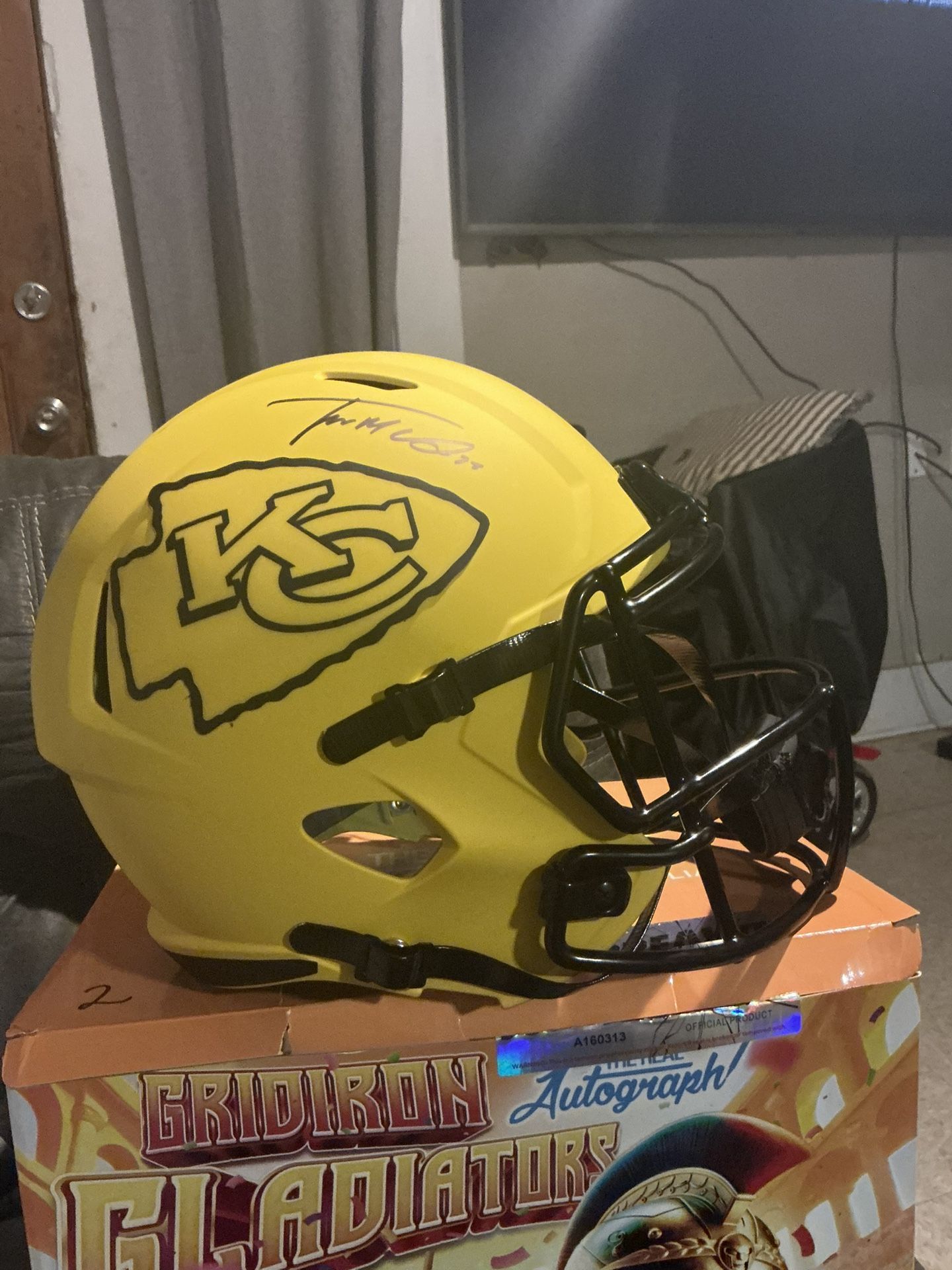 Trent Mcduffie Signed Chiefs Rave FS Replica Helmet