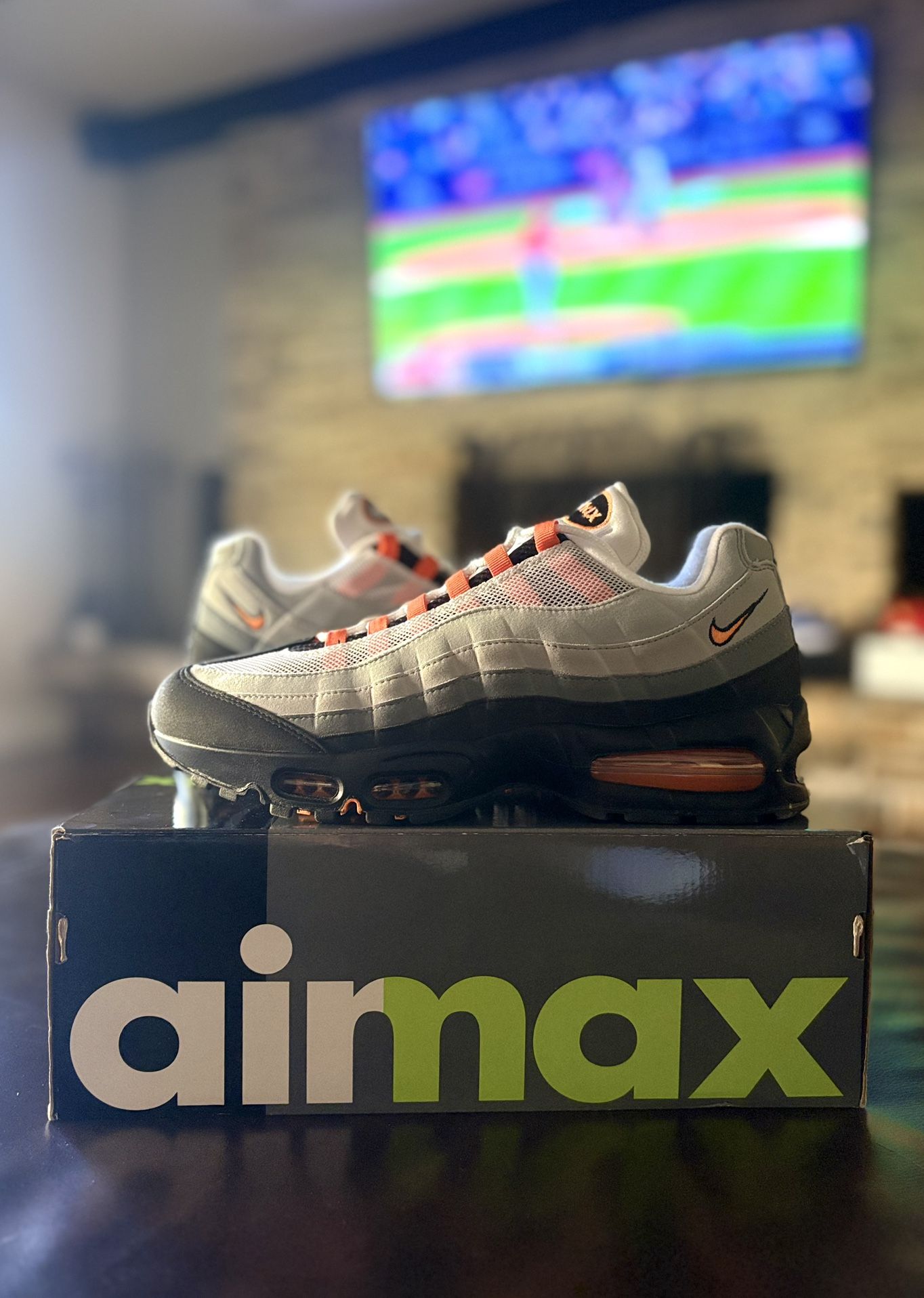 Nike Air Max 95 OG ‘Big Bubble Bright Mandarin’ 🍊 Size: 11 | Condition: New |$250