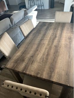 Dining room table for sale