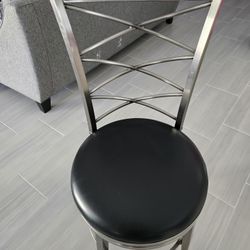 2-stools 1 Needs Fabric Fixed