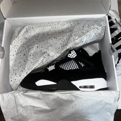 Jordan 4 White Thunder 