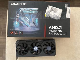 Gigabyte AMD RADEON RX 9070 XT 16GB VRAM