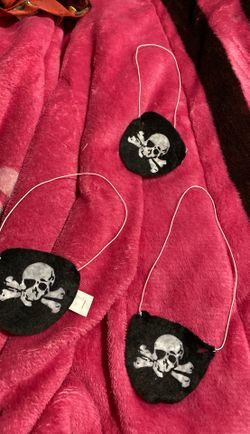 Eye cover pirate costume