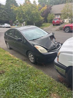 2004 Toyota Prius for parts.