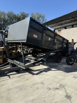 Dump Trailer -Dumps