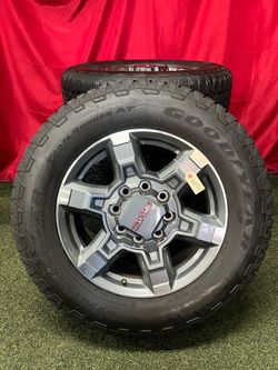 2026 GMC Sierra AT4 2500HD 8 Lug 20 Inch OEM Wheels