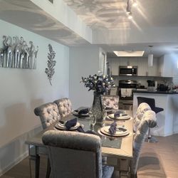 Gray 6-Piece Dining Set – Almost New!