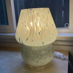 Mushroom lamp