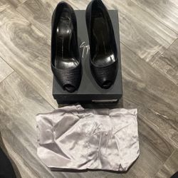 Giuseppe Zanotti Classic Pumps