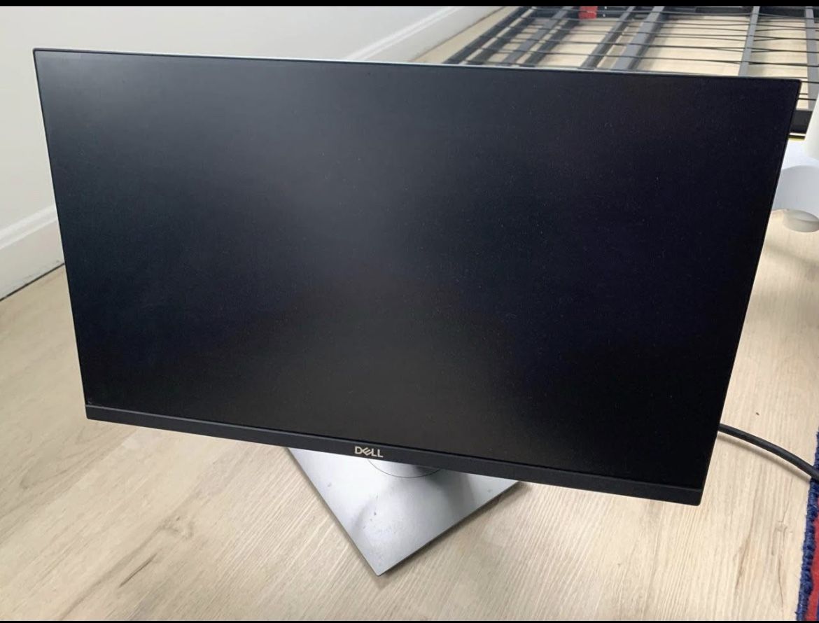 Dell 24 Inch Desktop Monitors Black &silver