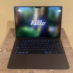 2024 MacBook Pro 14 inch M4 16GB Memory 512GB Storage Apple warranty 3/3/2026