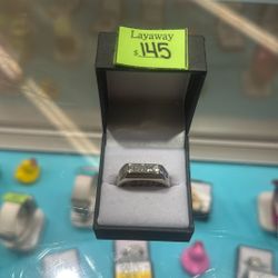 14kt 13.2 Gram Diamond Ring