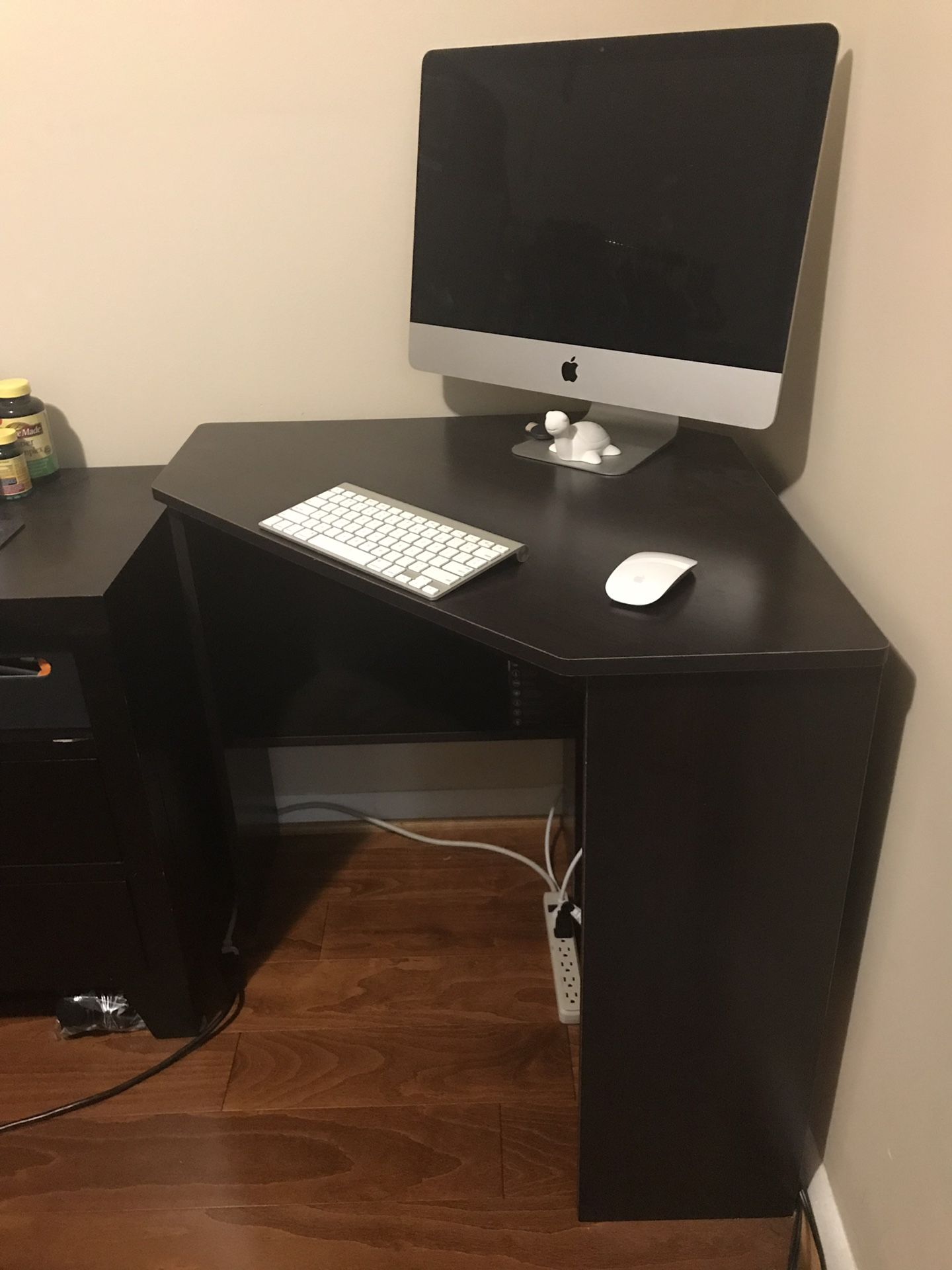 Corner Desk