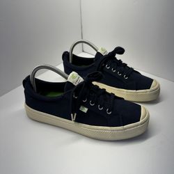 Cariuma OCA Low Shoes Women 8 Blue White Canvas Low Lace-up Sneaker
