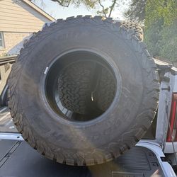 BFGoodrich  37x12.5r17