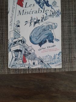 Les Miserables paperback deluxe edition