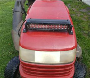 Craftsman DYT4000 Riding Lawn Mower with Bagger for Sale in Salem