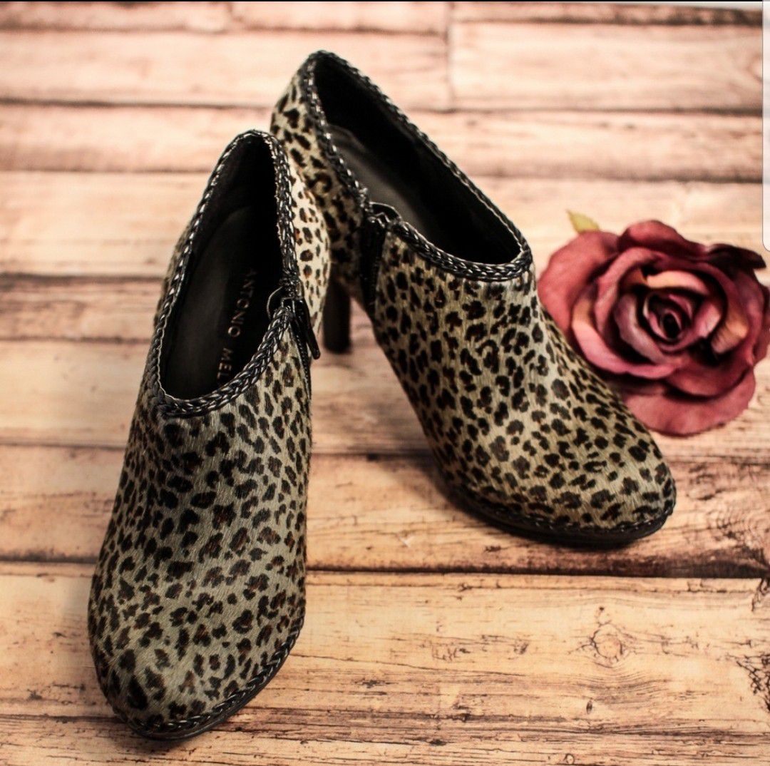 Antonio Melani Womens Leopard Print Calf Hair Ankle Boots Booties Gray Black 9