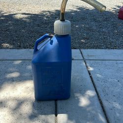 Has Jug Gas Can