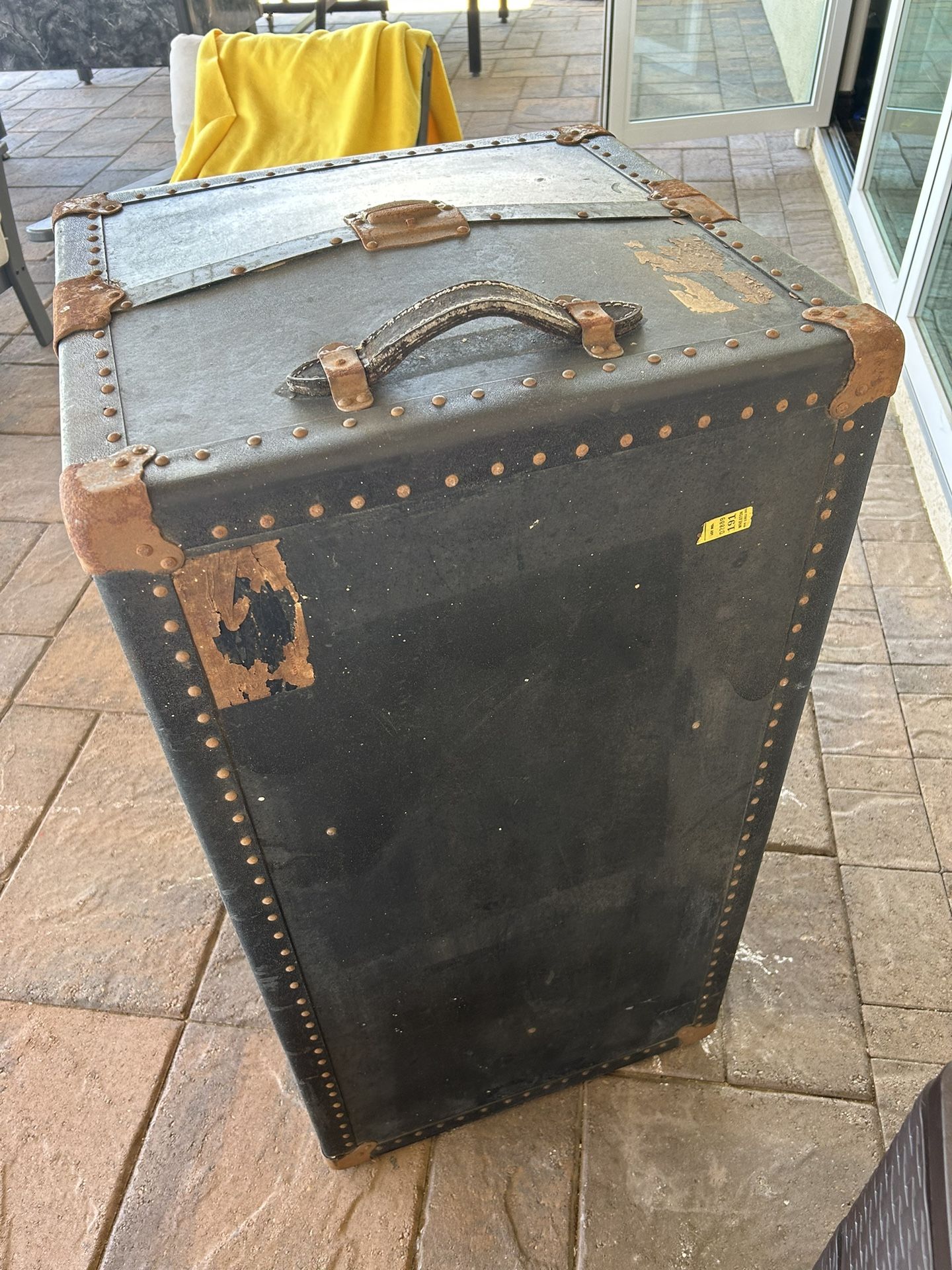 1900's Antique The Utica WardRobe Trunk by the W. W. Winship & Sons Co for  Sale in Laguna Niguel, CA - OfferUp