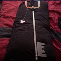 Disney Kingdom Hearts Keyblade 