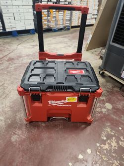 Milwaukee
PACKOUT 22 in. Rolling Modular Tool Box Low Profile Handle