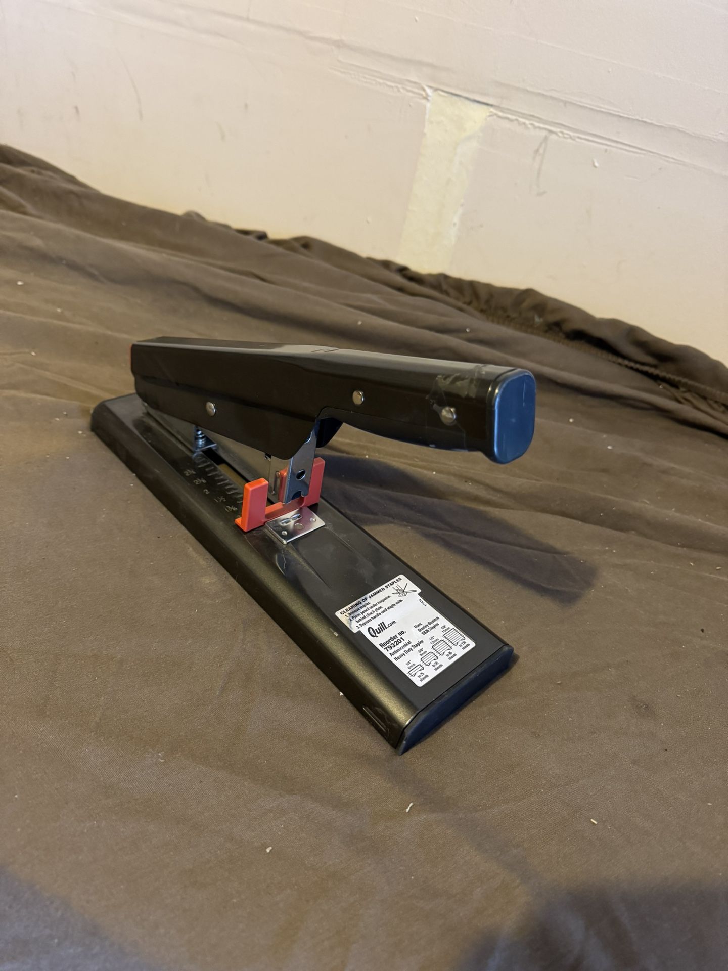 Quill Heavy-Duty Stapler