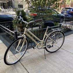 Ladies Schwinn Bike 