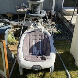 Graco Baby Swing 