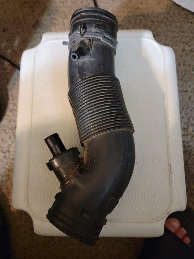 99-01 VW Jetta Air Intake Hose AEG Crankcase Breather Hose 1J0 129 684 G K AD AE