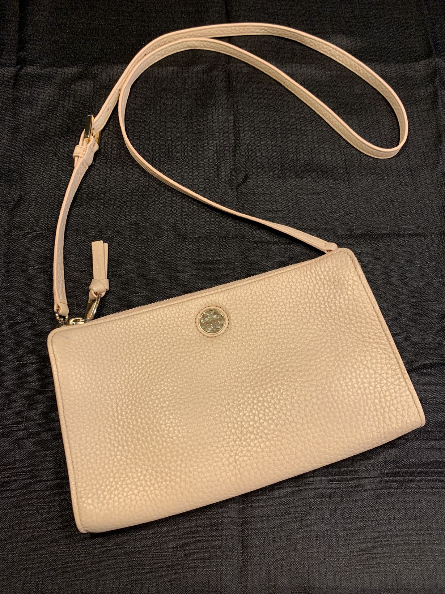 Tory Burch Crossbody Purse for Sale in Chino Hills, CA - OfferUp