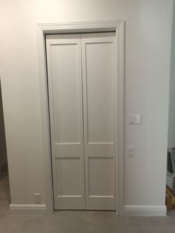 36x96 shaker style byfold in box
