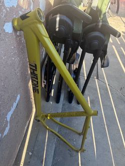 throne 29 frame
