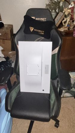 Gaming chair