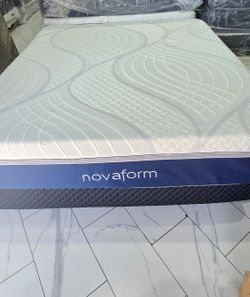 King Sizes Mattress And Box Spring 