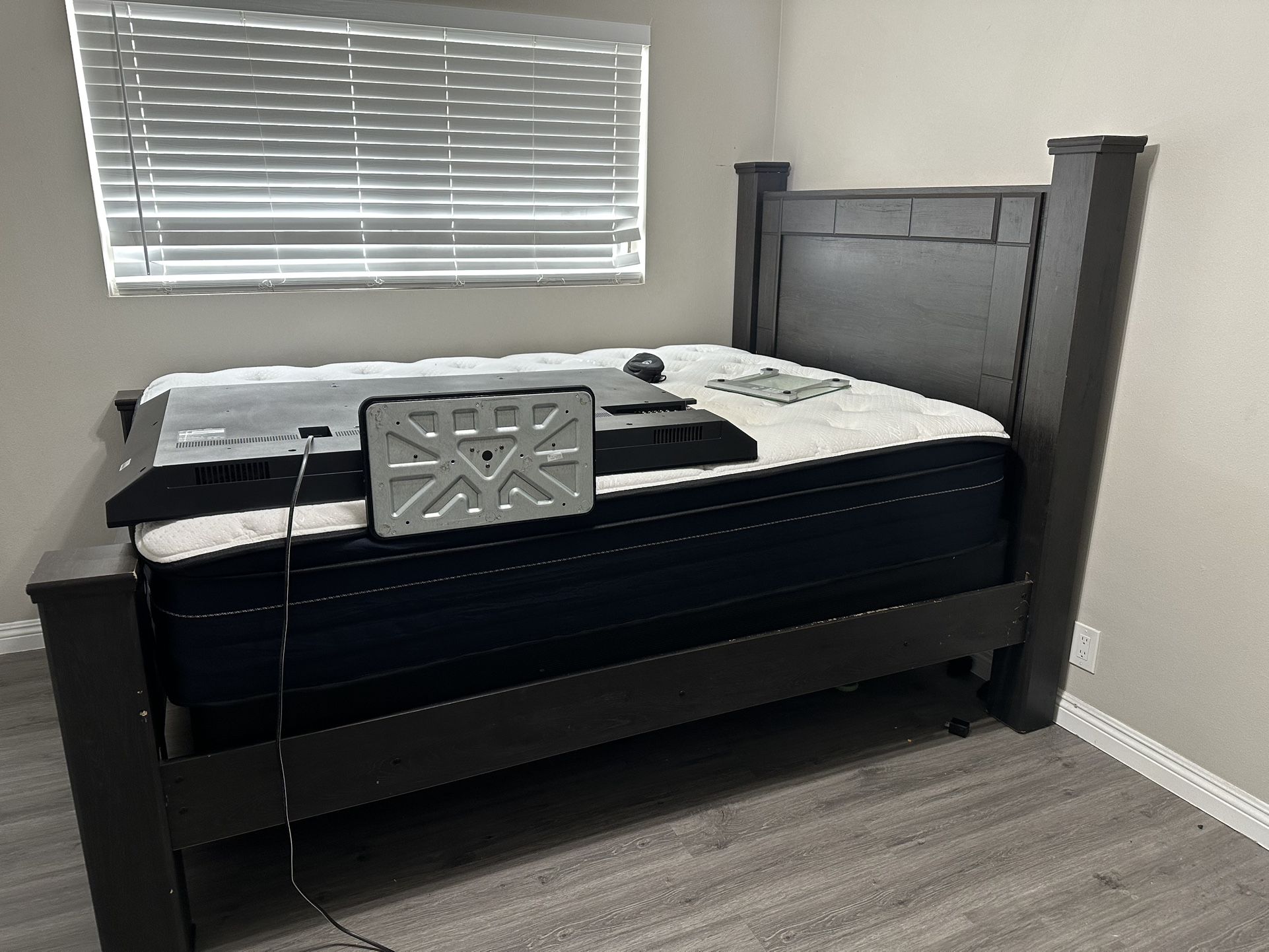 Queen bed with frame included