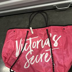 Victoria’s Secret (1)