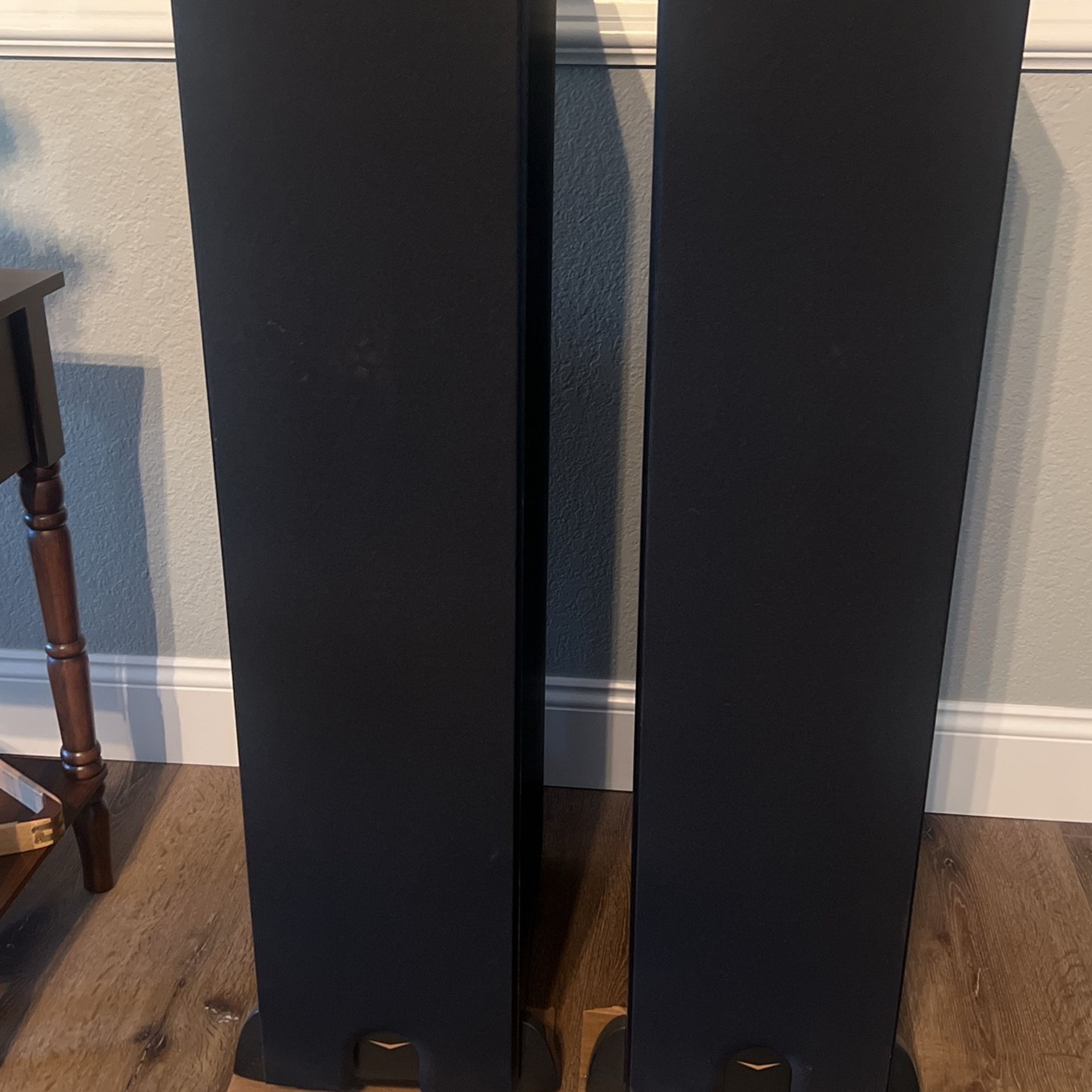 Klipsch Tower Speakers  Model R28F