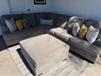 Sectional Couch with Ottoman