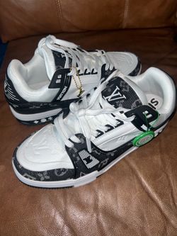 Shoes size 11.5