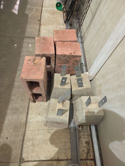4 blocks and 4 post blocks
