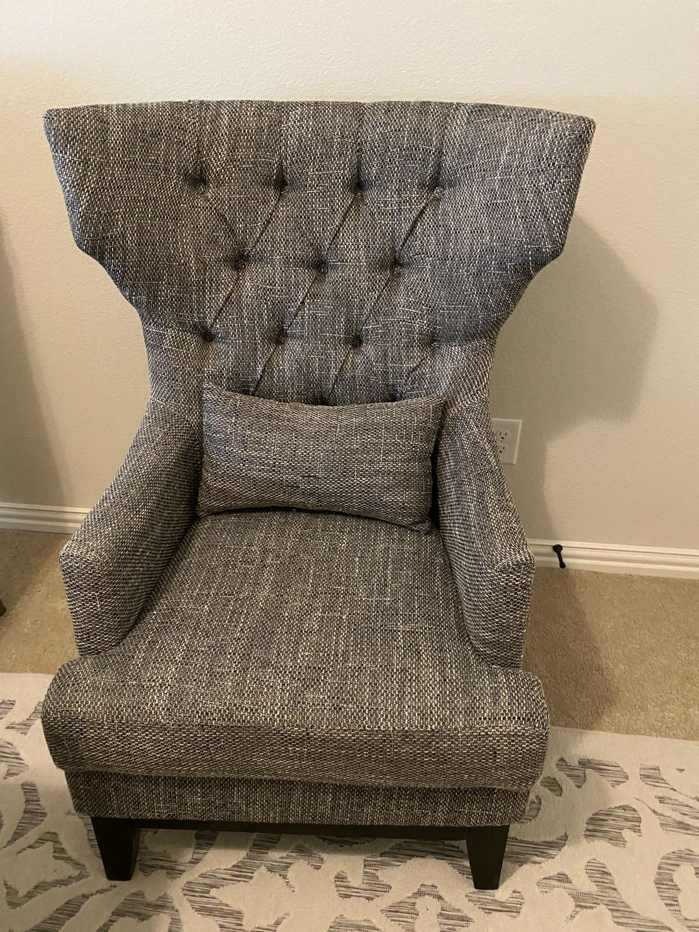 Black And White tweed chair - Gently used Condition 