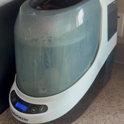 Baby Brezza Bottle Washer pro 