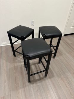 Free Bar stools