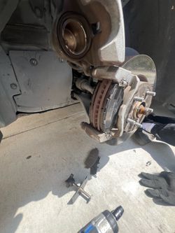Brakes brand new (mobile mechanic)