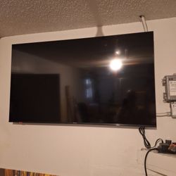 Hisense 55" TV 