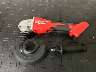 Milwaukee M18 18V Lithium-Ion Brushless Cordless 4-1/2 in./5 in. Grinder w/Paddle Switch (Tool-Only)